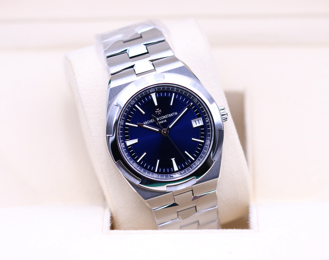 Vacheron Constantin Overseas Blue Dial V A B Unworn