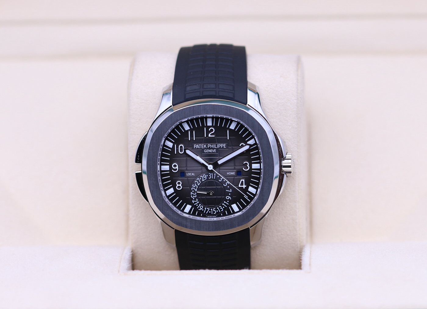 Patek Philippe Aquanaut Travel Time A Box Papers