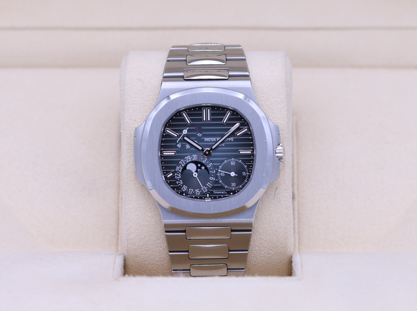 Patek Philippe Tiffany-dialed Nautilus sells at auction for $3.25