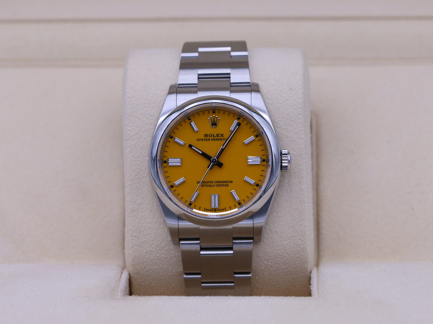 Rolex Oyster Perpetual 126000 Yellow Dial 36mm – 2022 Unworn 