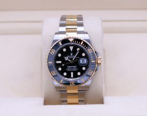 Rolex Submariner (Date) 41 126613LN Two-Tone Black Dial - 2022 Box & Papers