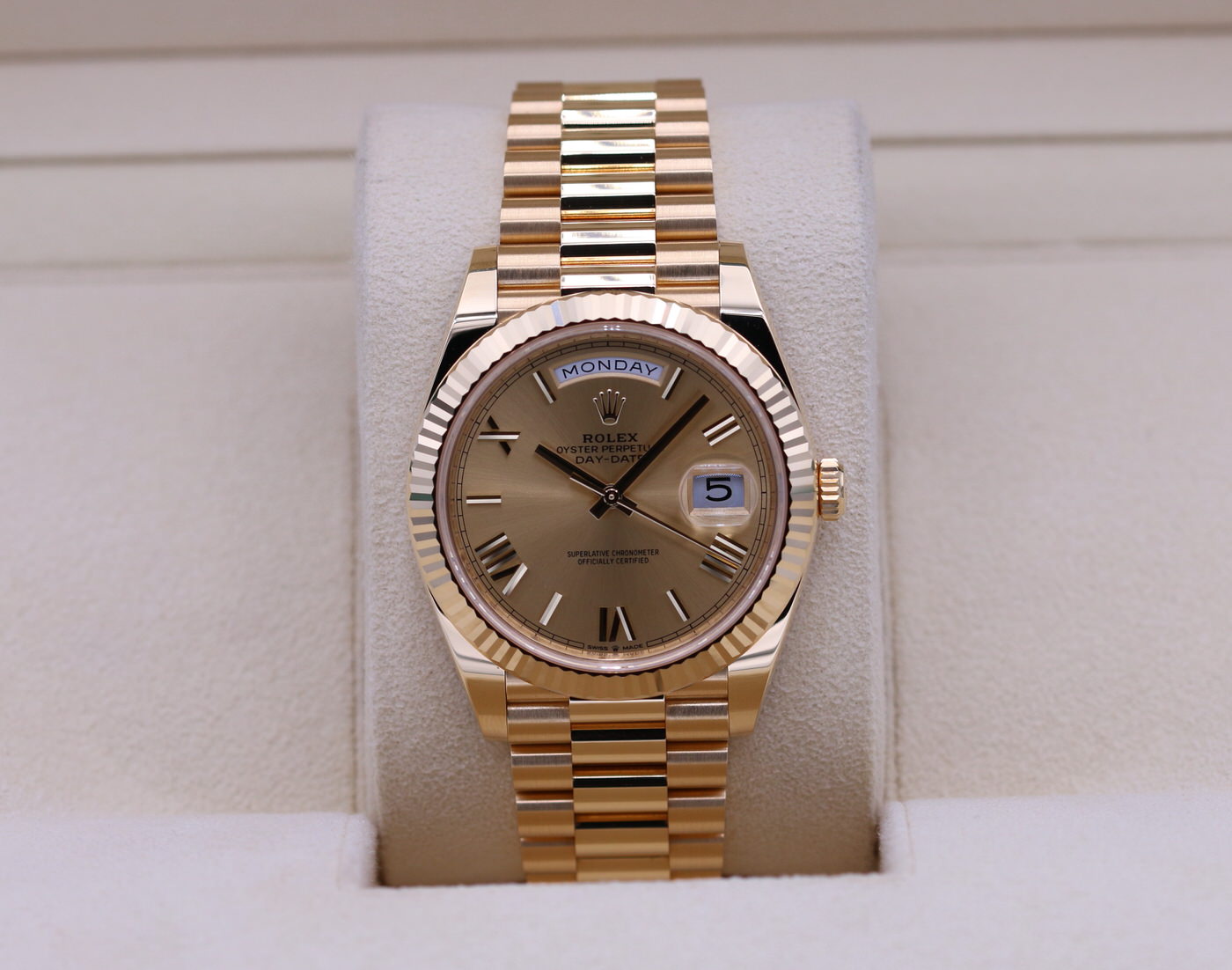 Rolex Day-Date 40 228238 Yellow Gold Champagne Roman Dial – 2021 Box ...