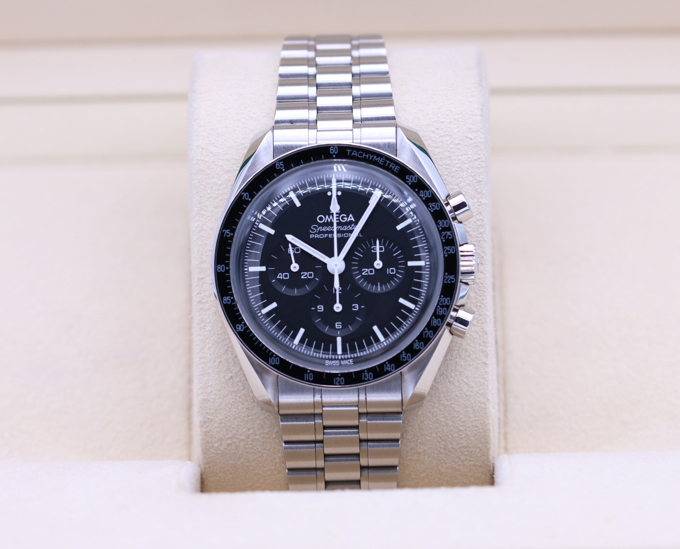 omega-speedmaster-professional-reference-105-012-65-wind-vintage