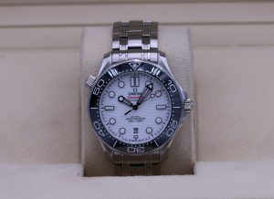 Omega Seamaster Diver 300M White Dial 210.30.42.20.04.001 - 2021 Box & Papers