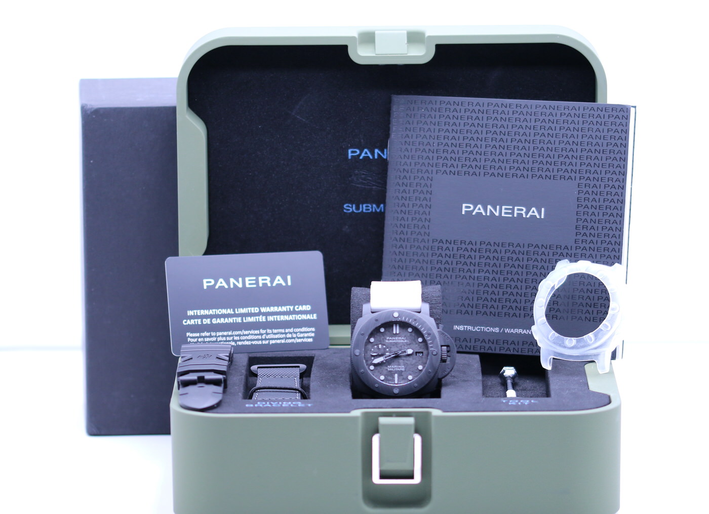 Panerai Submersible Marina Militare Carbotech PAM00979 2019