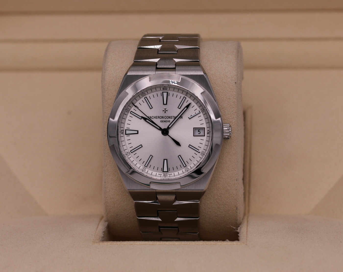 Vacheron Constantin Overseas Silver Dial 4500V 110A B126 2022