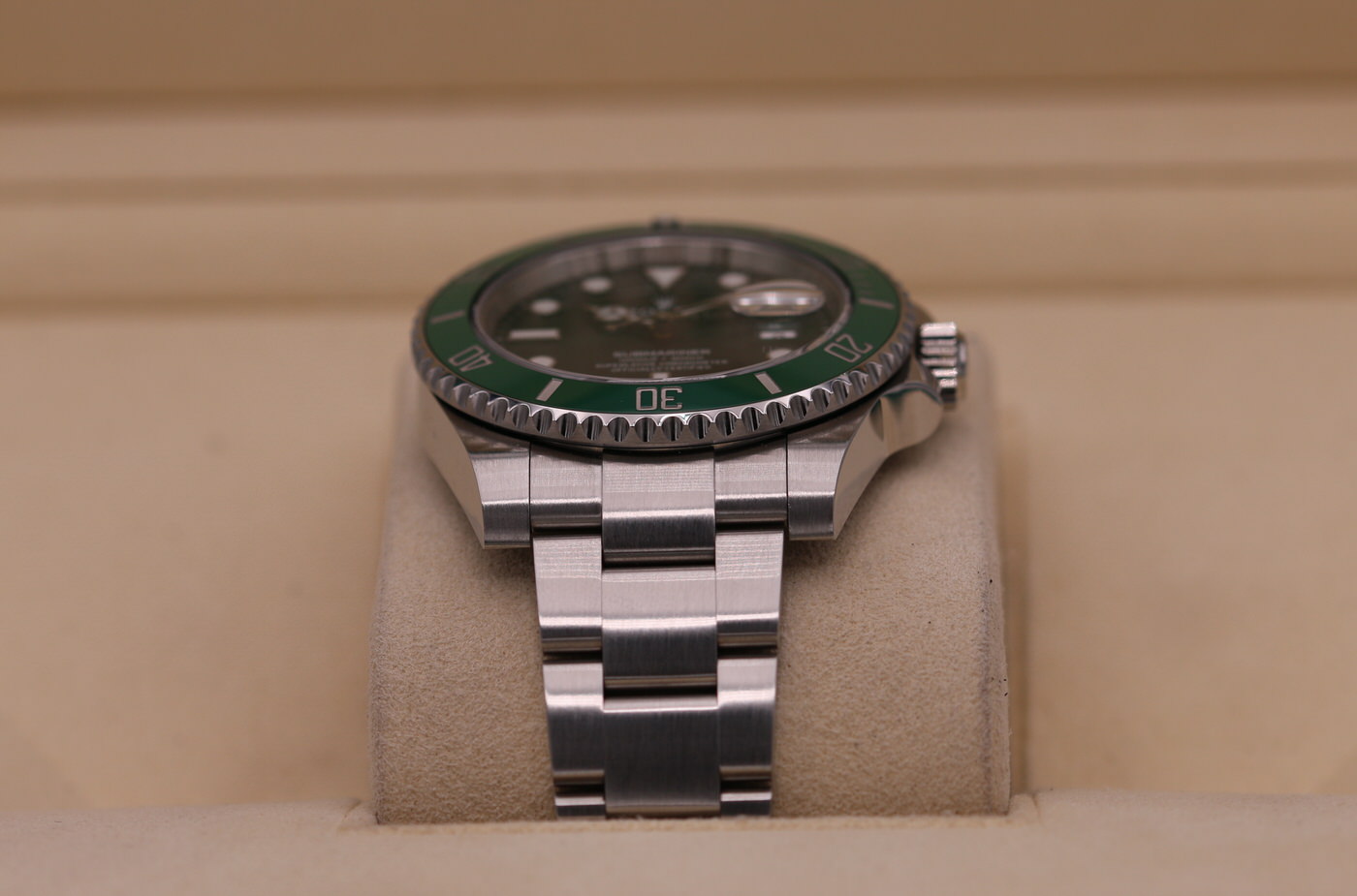 Rolex Submariner Date 'Hulk' - Boxed with Papers from December