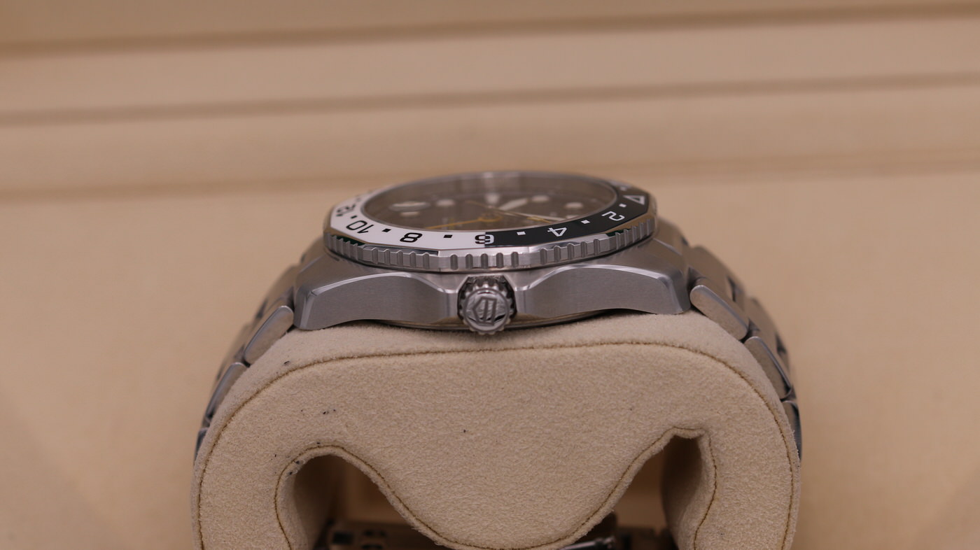 TAG Heuer Professional Aqua Racer GMT Blue Dial WBP2010 – 2023 Box ...
