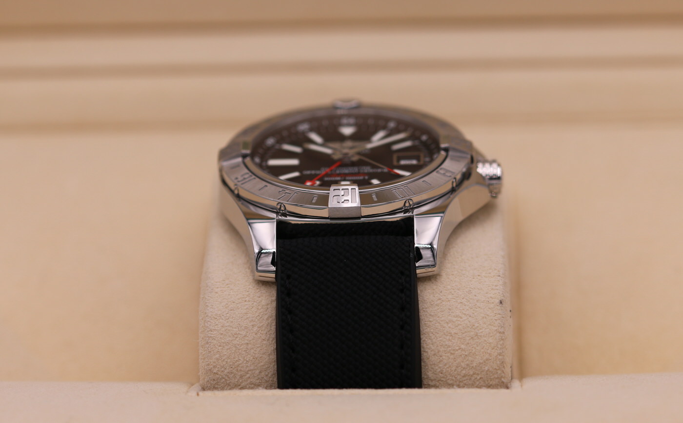 Breitling avenger 2 outlet gmt leather strap