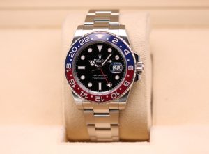 Rolex GMT-Master II Pepsi Oyster 126710BLRO - 2022