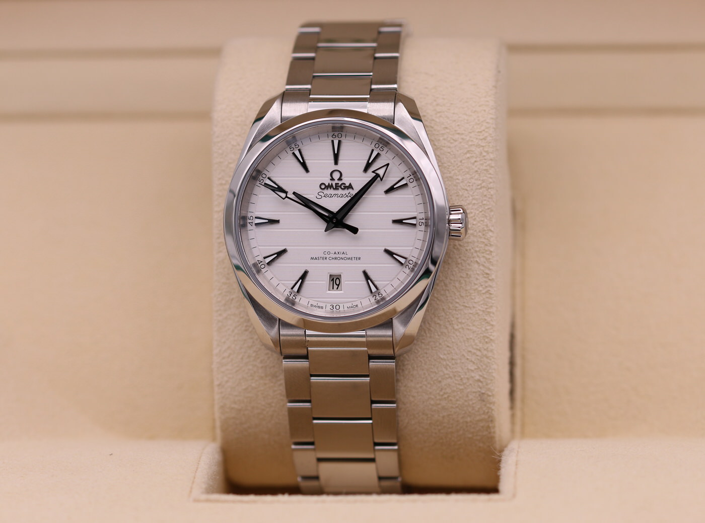 Omega Seamaster Aqua Terra White Dial 220.10.38.20.02.001 – 2022