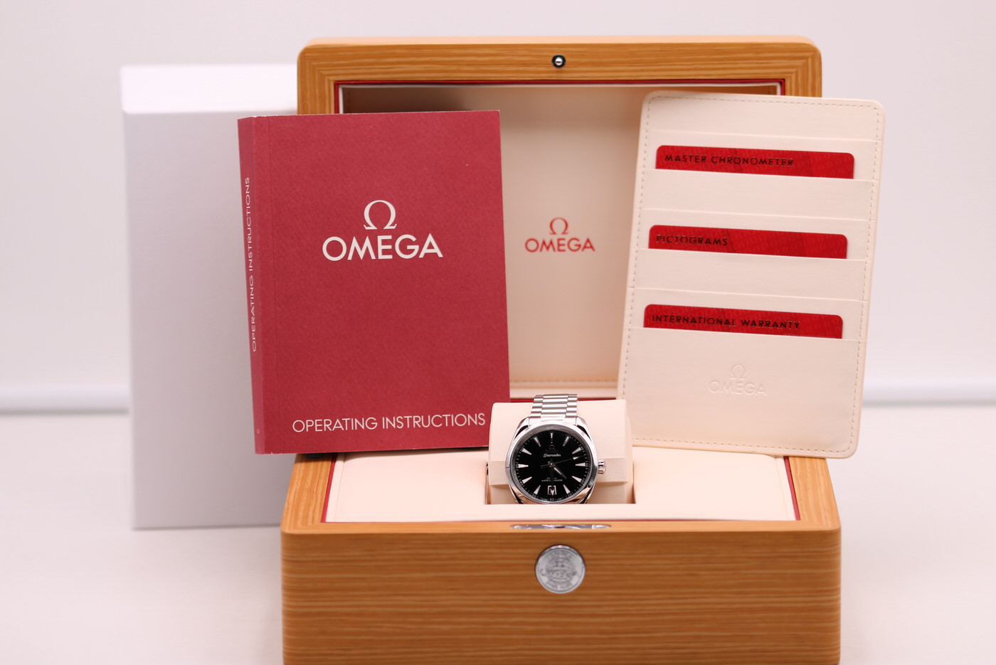 Omega Seamaster Aqua Terra Black Dial 220.10.38.20.01.004 – 2024