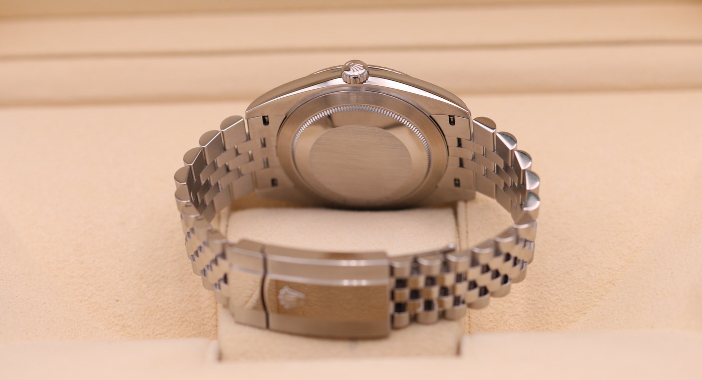 Rolex DateJust 41 Blue Motif Dial Jubilee 126334 – 2022