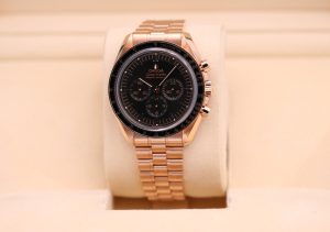 Omega Speedmaster Professional Sedna Gold Black Dial 310.60.42.50.01.001 - 2022