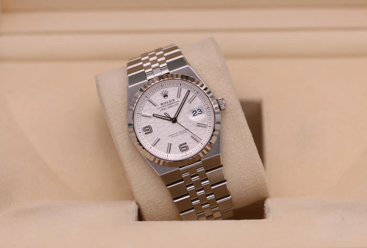 Rolex Land-Dweller 36 White Honeycomb Motif Dial 127334 – 2026
