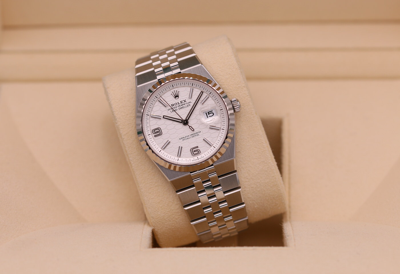 Rolex Land-Dweller 36 White Honeycomb Motif Dial 127234 – 2026