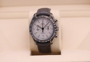 Omega Speedmaster Grey Side of the Moon 311.93.44.51.99.002 - 2023