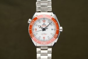 Omega Seamaster Planet Ocean 600M Creamsicle 215.30.44.21.04.001 - 2023
