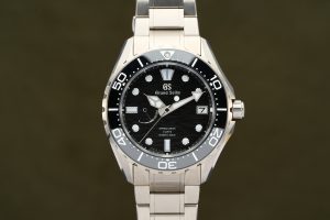 Grand Seiko Evolution 9 Collection Diver Black Dial SLGA015 - 2023